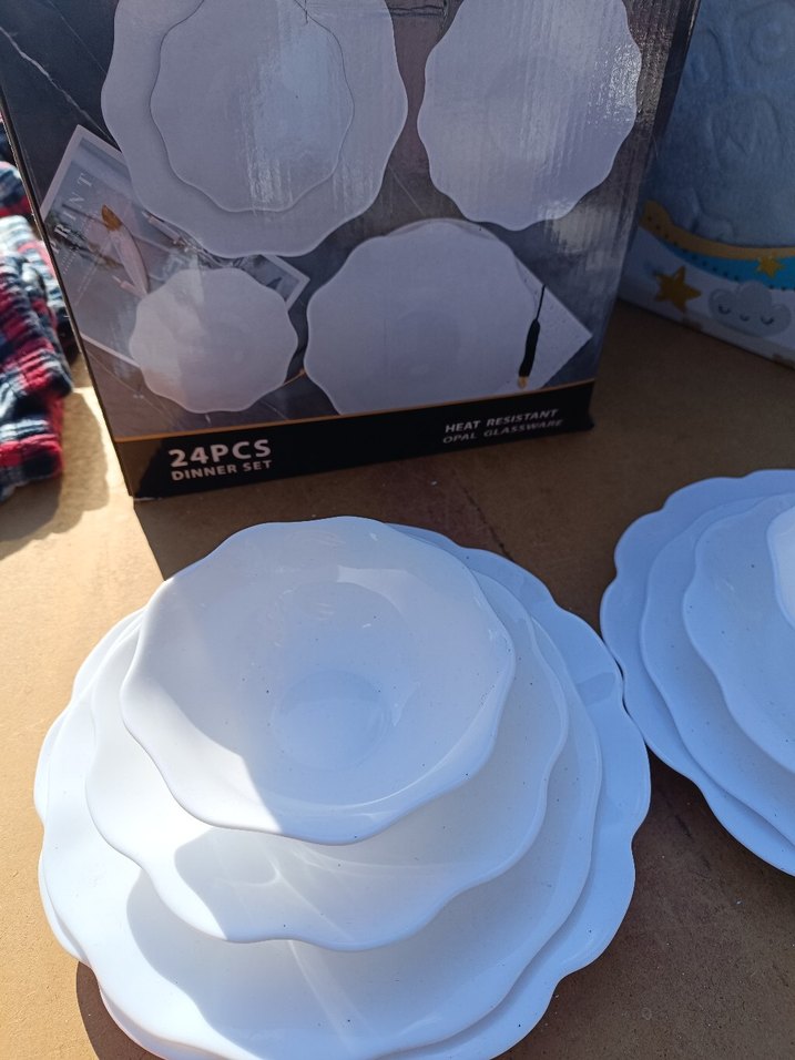 Beyaz Dalgalı Kenarlı Tabak Seti - Görsel 3