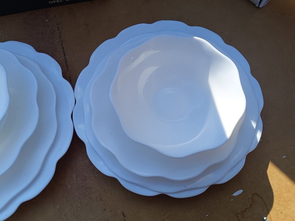 Beyaz Dalgalı Kenarlı Tabak Seti - Görsel 2