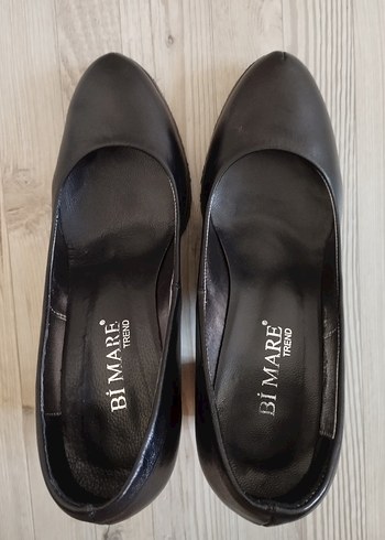 Siyah Kadın Klasik Topuklu Ayakkabı
