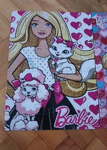  Beden Barbie Süper Renkli 2'si 1 Arada Puzzle Seti eksiği yok
