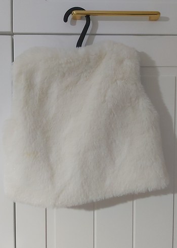 Beyaz Kız Çocuk Kürklü Kolsuz Yelek - Görsel 2