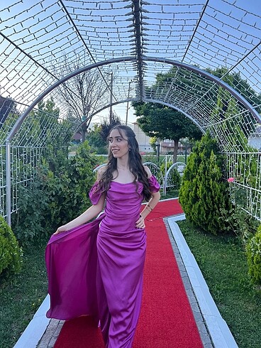 Alfabeta fuşya gece elbisesi abiye