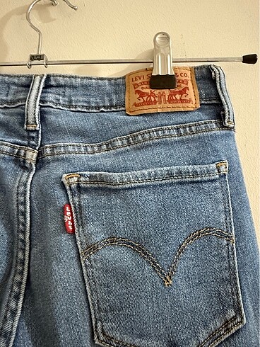 s Beden lacivert Renk Levis 25 beden 711 kadın jean