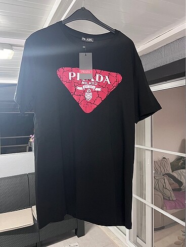 Prada XL beden sıfır tshirt