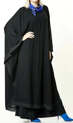 Arzu Ergen ferace pelerin 
