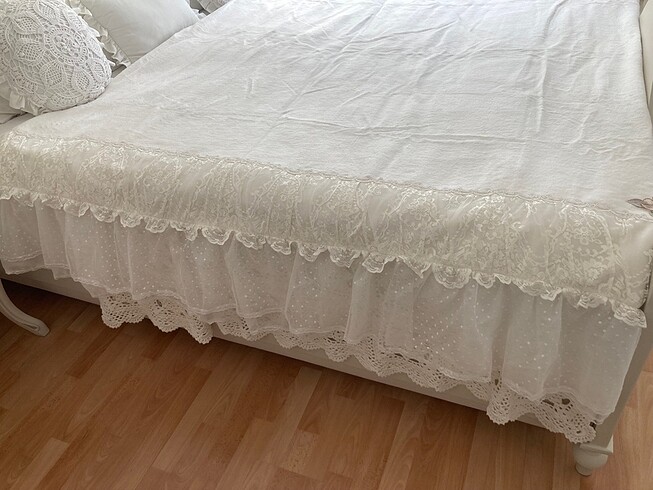 Fırfırlı battaniye