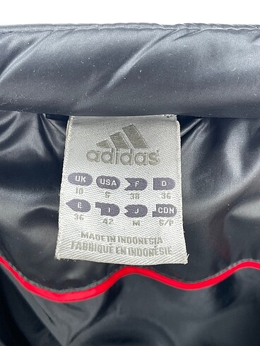 s Beden siyah Renk Adidas Yelek %70 İndirimli.