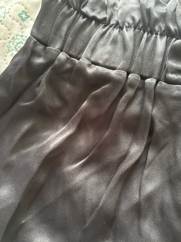 Siyah Salaş Mini Deri Şort - Görsel 2