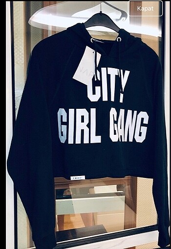 Calvin Klein SIFIRDIR-ÇILGIN KIZLAR ÇETESİ-CROP SWEAT