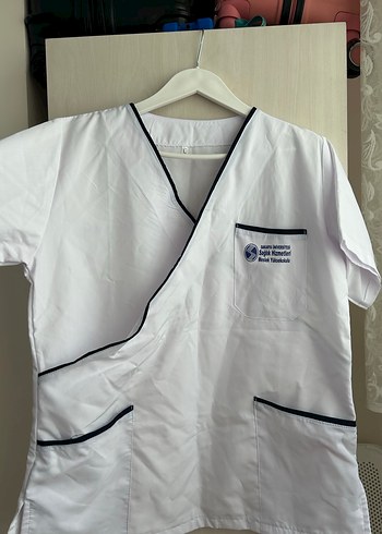 V Yaka Beyaz Hemşire/tekniker Önlüğü (Sakarya Üniversitesi) - Görsel 2
