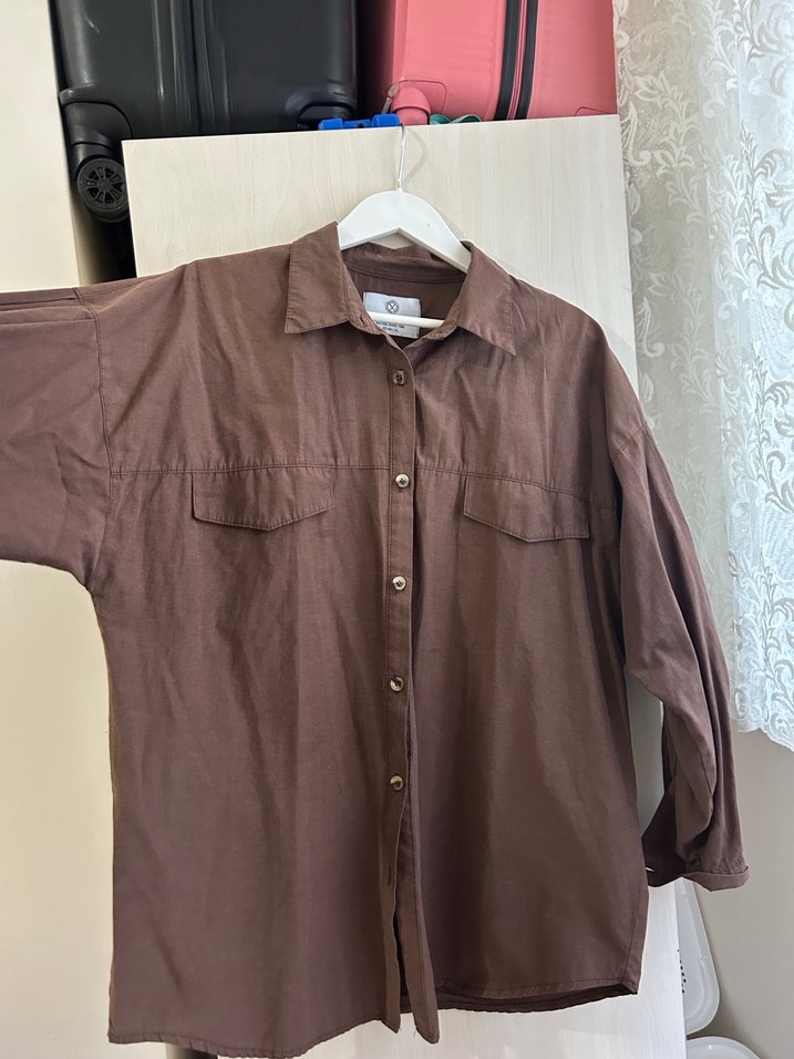 Düğmeli Kahverengi Keten Kadın Gömlek - Görsel 2