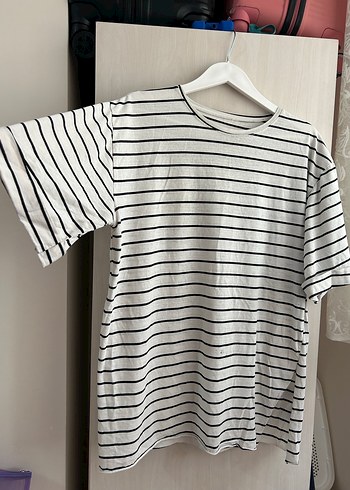 Gri Beyaz Çizgili Oversize Tişört - Görsel 2