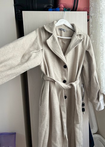 Bej Uzun Düğmeli Kadın Kaban - Görsel 5