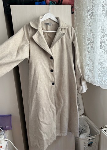 Bej Uzun Düğmeli Kadın Kaban - Görsel 2