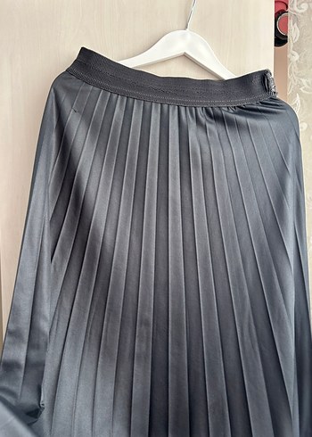 Gri Piliseli Uzun Kadın Etek - Görsel 2