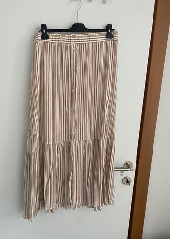 Bej Çizgili Pilili Hamile Etek - Görsel 4