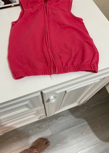 Kız Çocuk Kapüşonlu Kırmızı Fermuarlı Yelek - Görsel 6