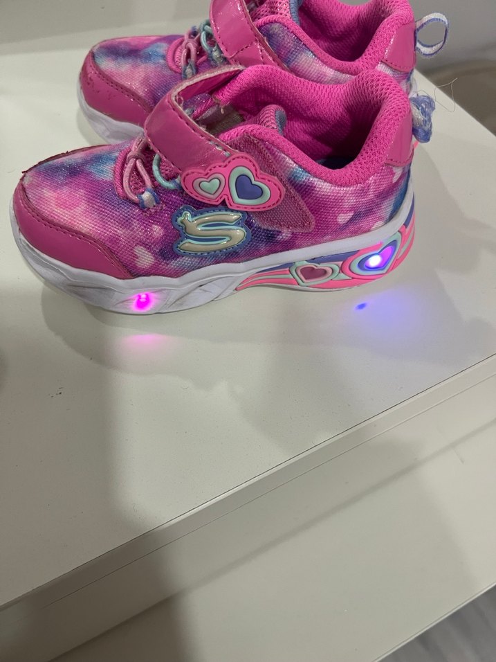 Kız Çocukları için Pembe Batik Desenli Spor Ayakkabı - Görsel 2