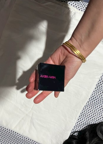 Siyah Very Sexy Pudra - Görsel 2