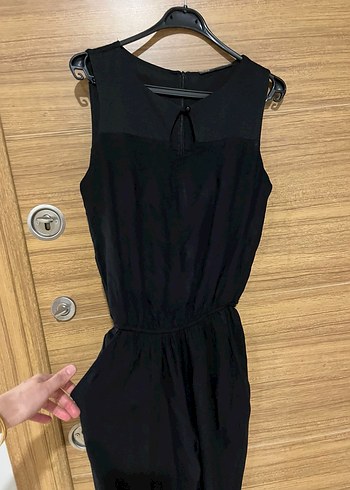 Siyah Yüksek Yakalı Kolsuz Tulum - Görsel 5