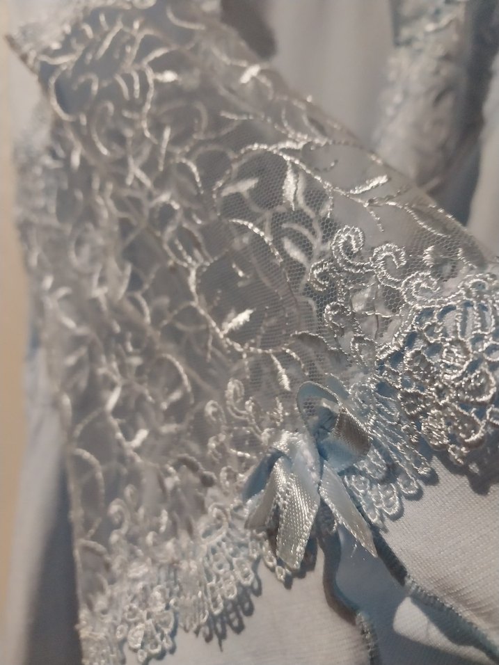 Mavi Nakışlı Uzun Kadın Sabahlık - Görsel 3