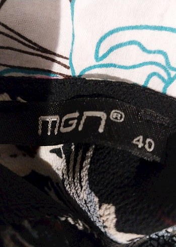 siyah ciçekli astarlı şık elbise 2sini alırsanız fiyat 300 - Görsel 3