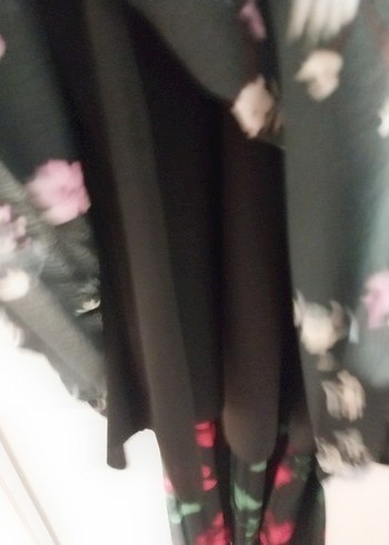 siyah ciçekli astarlı şık elbise 2sini alırsanız fiyat 300 - Görsel 2