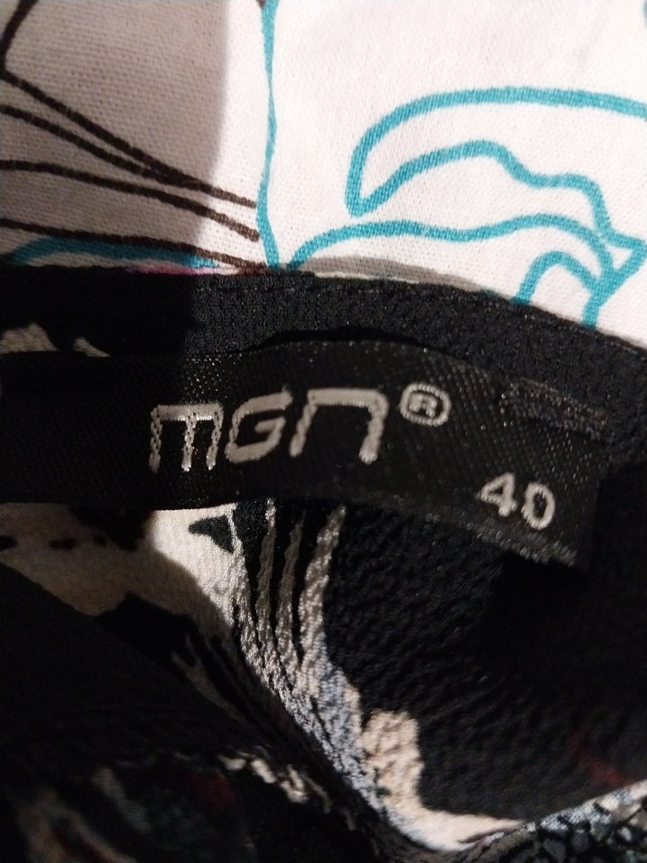 siyah ciçekli astarlı şık elbise 2sini alırsanız fiyat 300 - Görsel 3