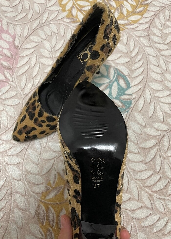 Kadın topuklu ayakkabı - Görsel 3