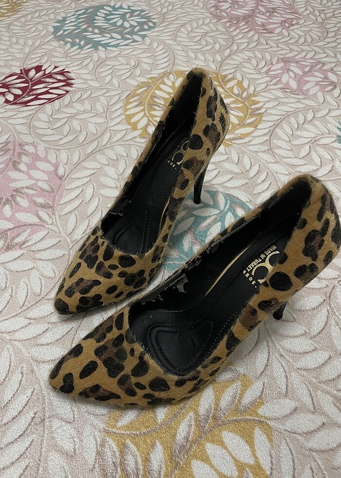 Kadın topuklu ayakkabı - Görsel 2