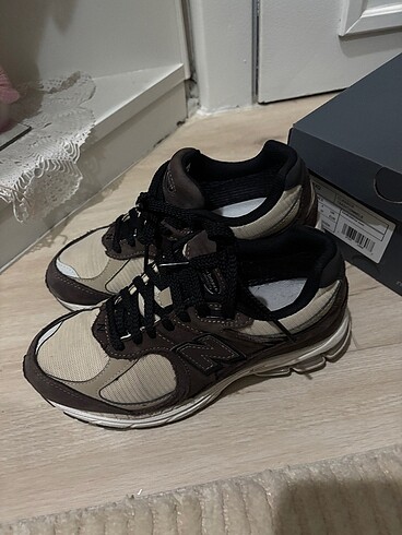 37 Beden New Balance 2002
