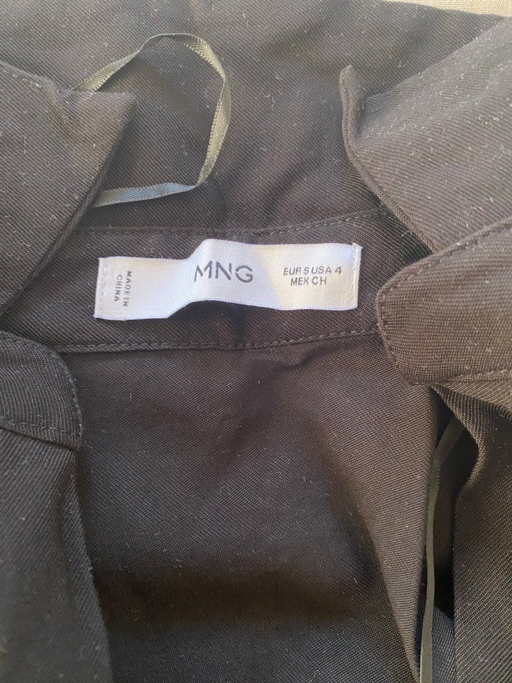 Kemerli Siyah V Yakalı Uzun Kadın Elbise - Görsel 4