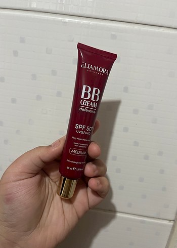 Burgundy Tonlu BB Krem SPF 50+ Medium - Görsel 2