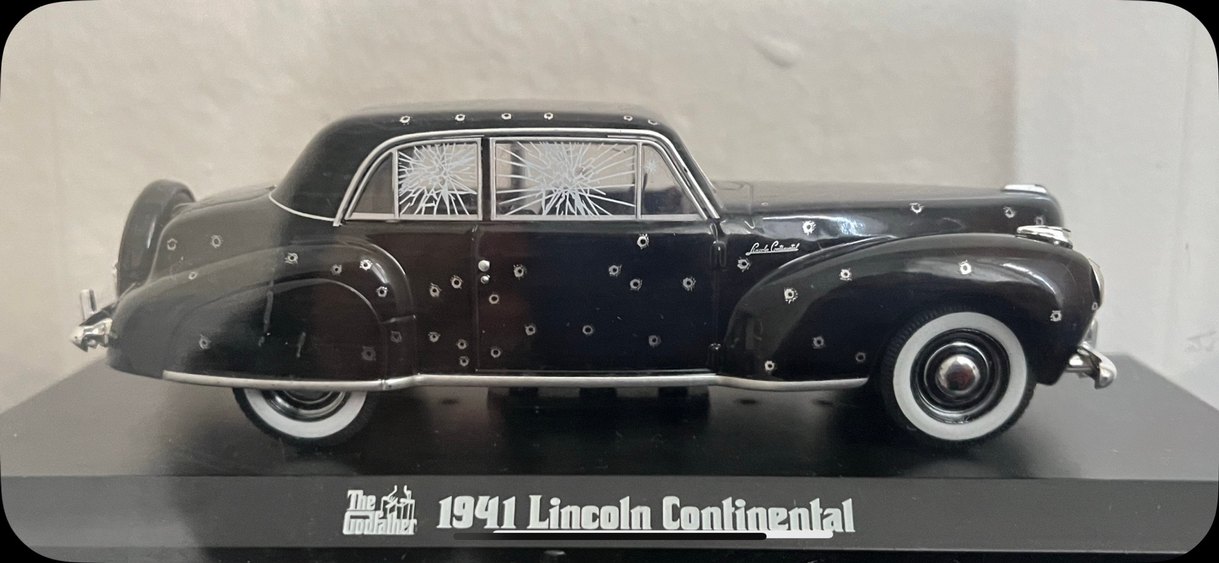 1941 Lincoln Continental Oyuncak Araba Siyah - Görsel 3