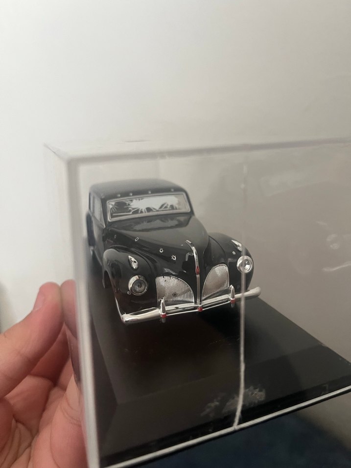 1941 Lincoln Continental Oyuncak Araba Siyah - Görsel 5