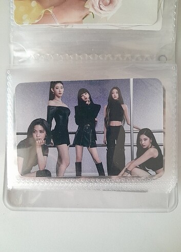  Itzy pc