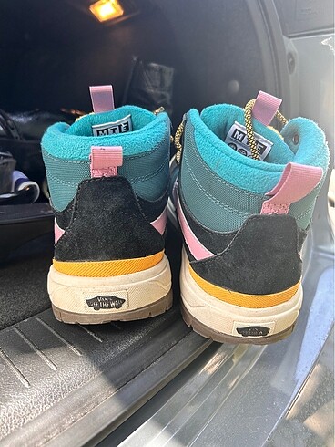 38 Beden Vans Kadın Bot