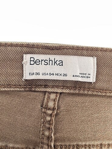 36 Beden kahverengi Renk Bershka Jean / Kot %70 İndirimli.