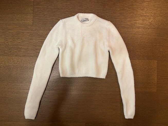 Bershka Yumusak Crop Kazak