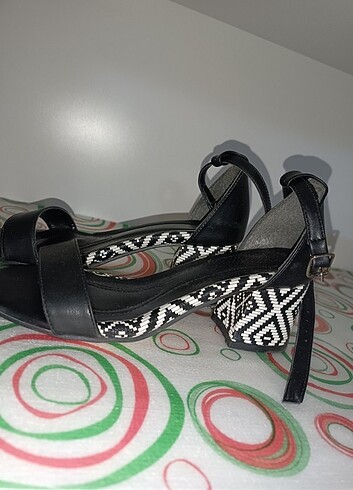 37 Beden zebra desen topuklu