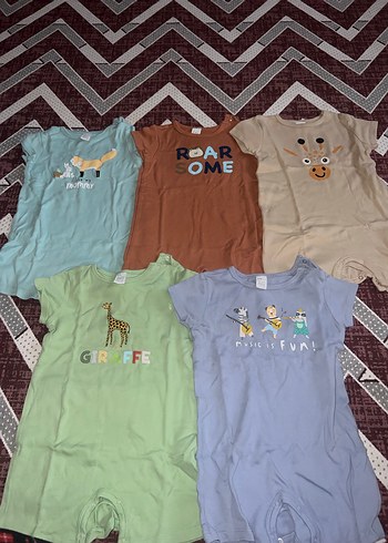 Nakışlı Kahverengi Kısa Kollu Bebek Body - Görsel 2