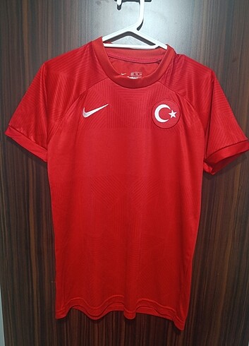 Nike erkek çocuk tişört 