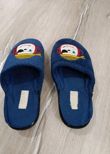 Erkek Çocuk Renkli Nakışlı Sıcak Terlik - Görsel 3