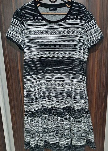 Gri Desenli Kısa Kollu Triko Mini Elbise - Görsel 5