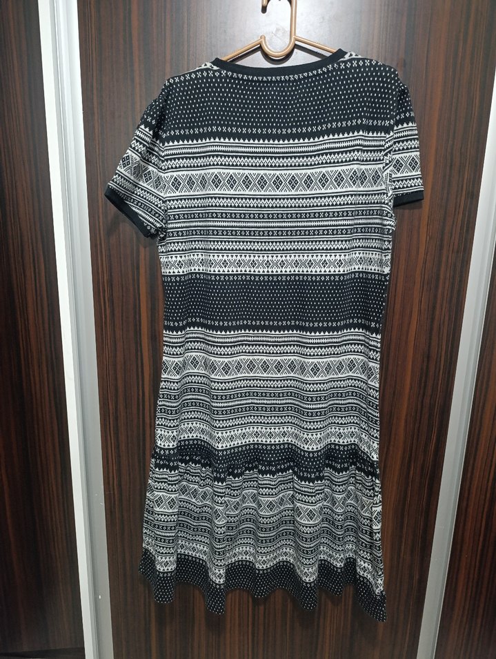 Gri Desenli Kısa Kollu Triko Mini Elbise - Görsel 4