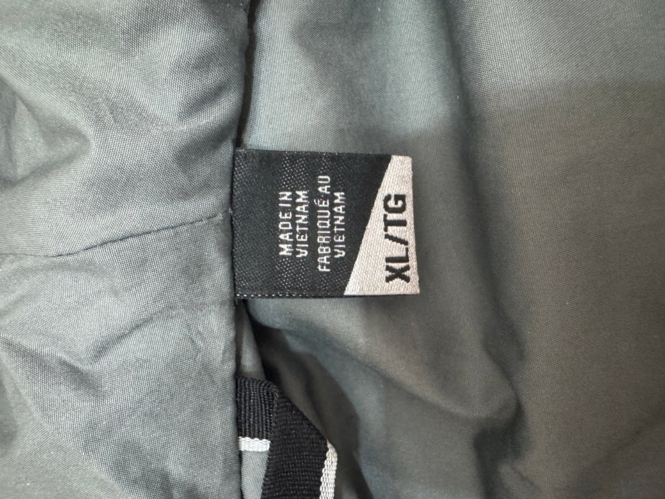 Gri Marmot Su Geçirmez Erkek Mont - Görsel 4