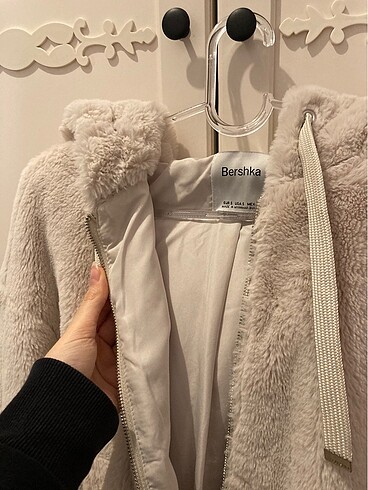s Beden Bershka peluş ceket