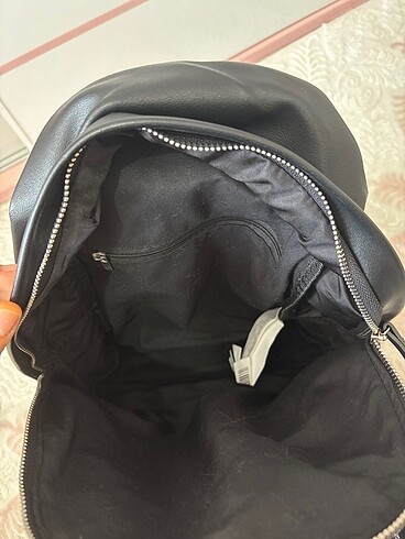Beden Stradivarius deri sırt çantası