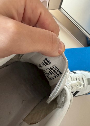 Beyaz Gri Kadın Spor Ayakkabı Velcro Detaylı - Görsel 2