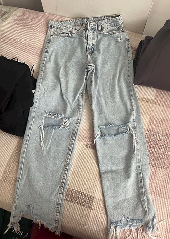 Zara Yırtık pantolon 38 beden